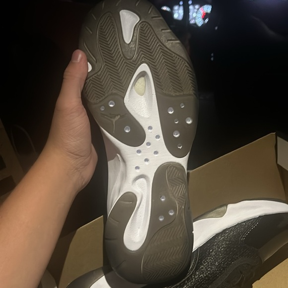 Air Jordan 11 CMFT Low - Picture 4 of 4